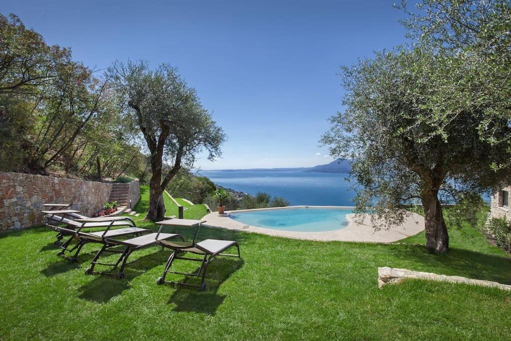 Villa Divina - Apt Divina Con Piscina E Vista Lago Castelletto Di Brenzone Exteriér fotografie