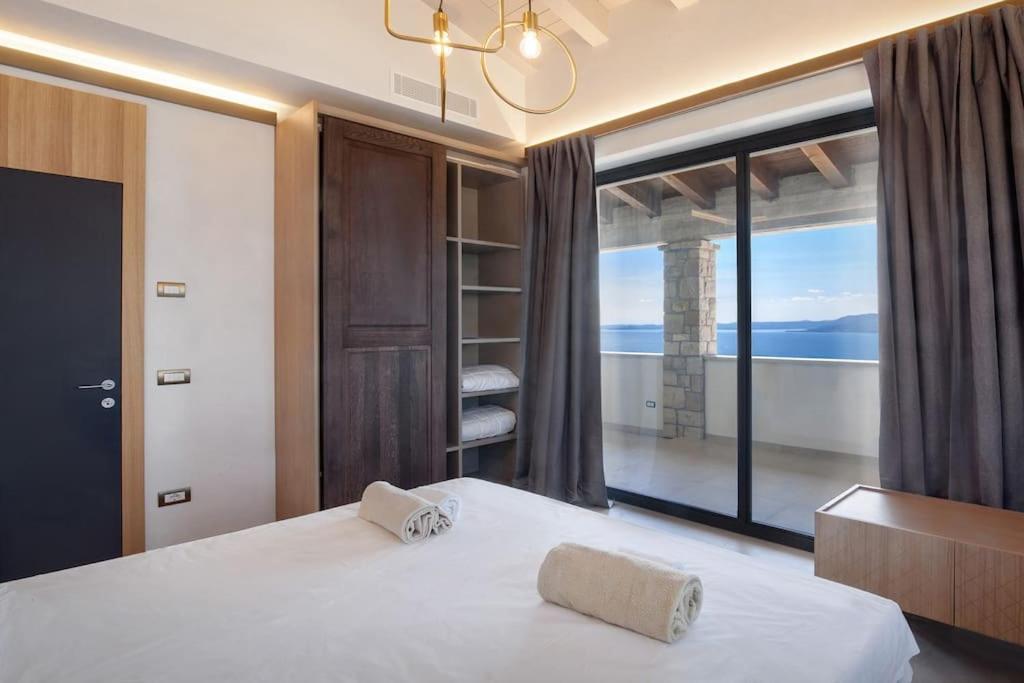 Villa Divina - Apt Divina Con Piscina E Vista Lago Castelletto Di Brenzone Exteriér fotografie