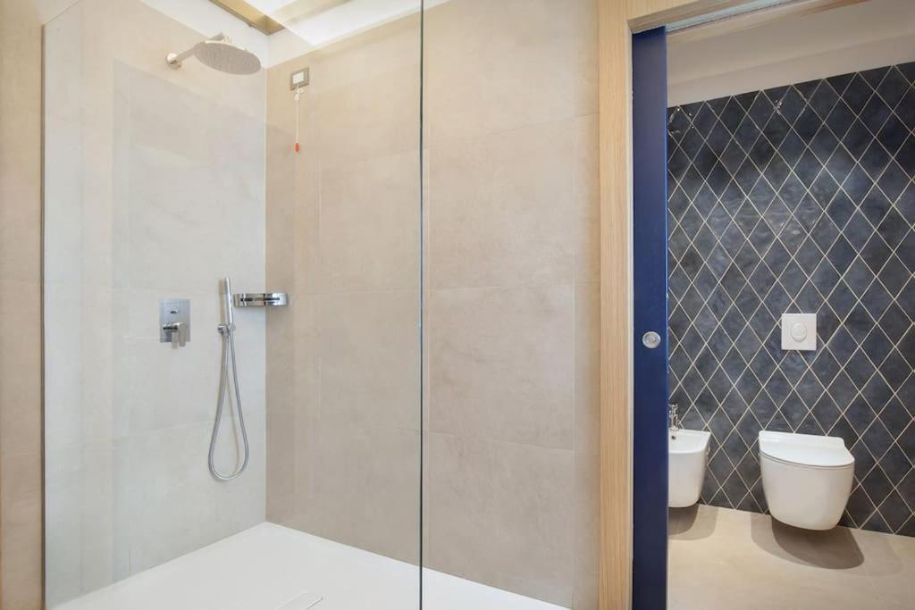 Villa Divina - Apt Divina Con Piscina E Vista Lago Castelletto Di Brenzone Exteriér fotografie