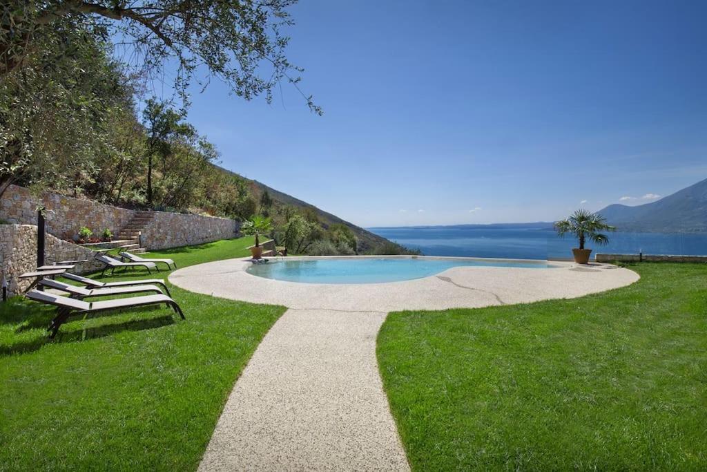 Villa Divina - Apt Divina Con Piscina E Vista Lago Castelletto Di Brenzone Exteriér fotografie